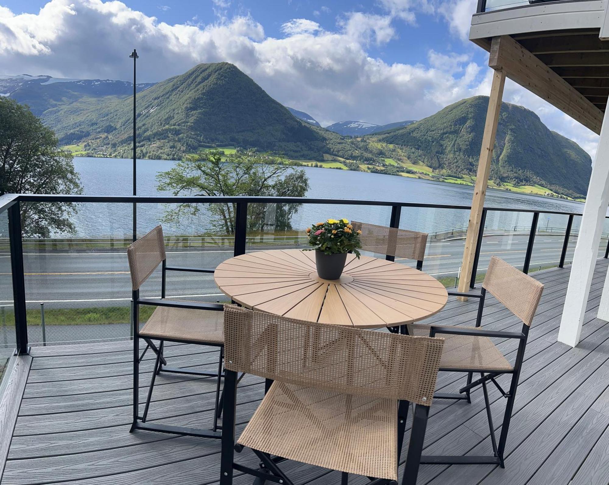 Husslattene Apartments With Terrace Skei  Bagian luar foto